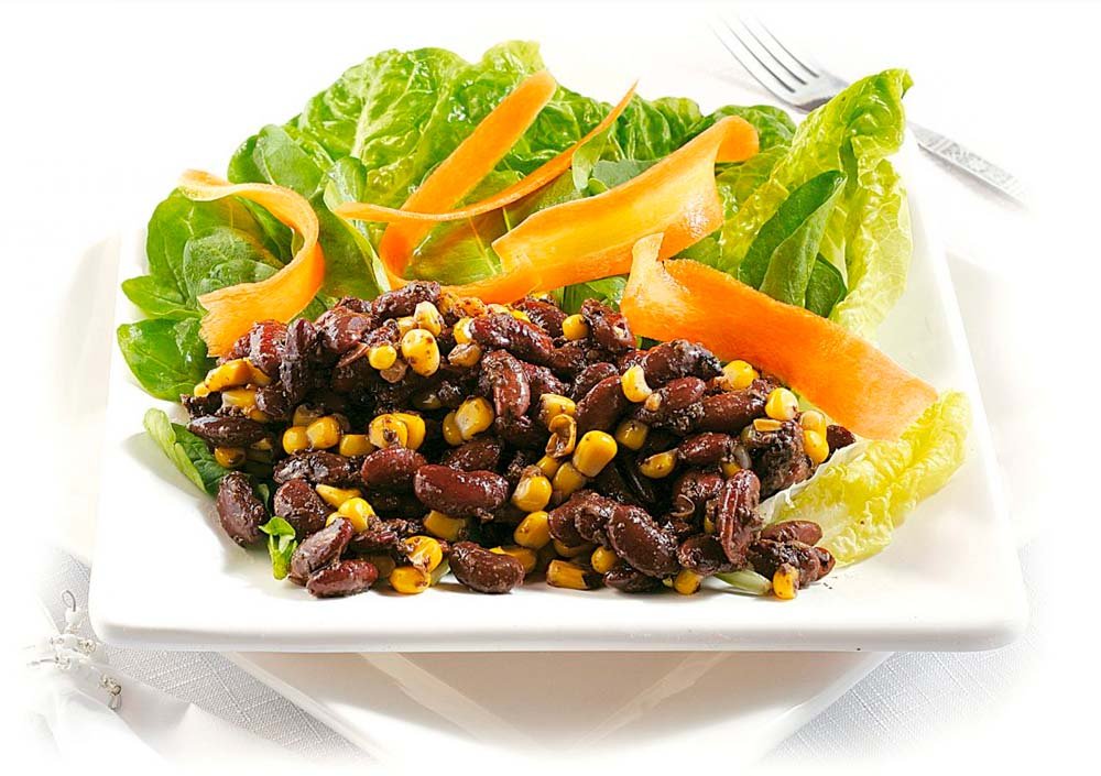 Ensalada de porotos rojos EGRAN con paté de aceitunas